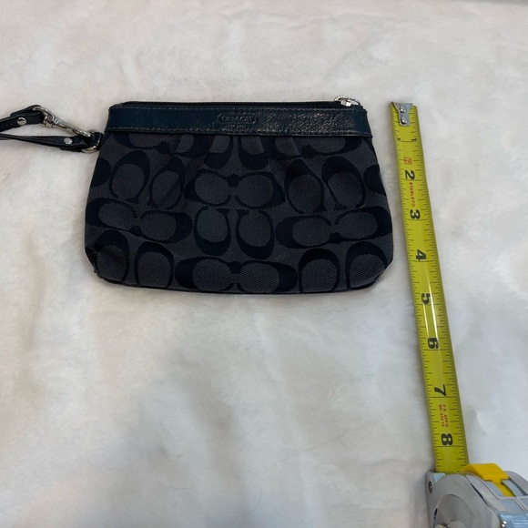 Coach Wristlet - Picture 8 of 8